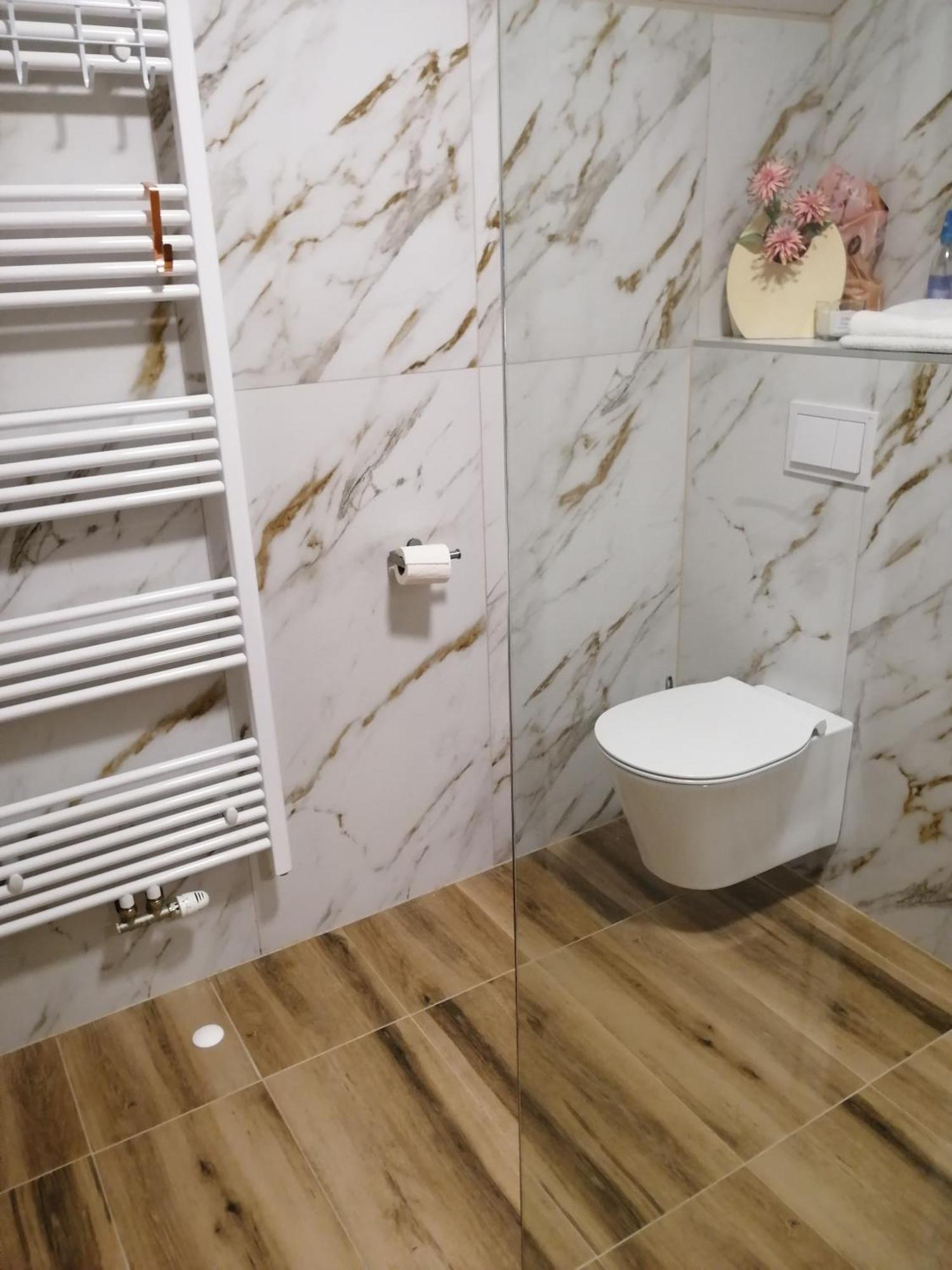 Apartmani Sunset Slavonski Brod Exteriör bild